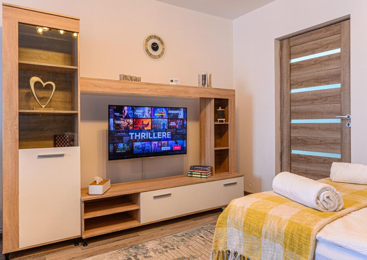Luxury Studios - Soarelui 10 Брашов Екстериор снимка